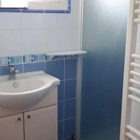 Apartment 2 Pieces Au Lavandou Avec Parking Proche Plage, Terrasse Vue - Fr-1-251-843