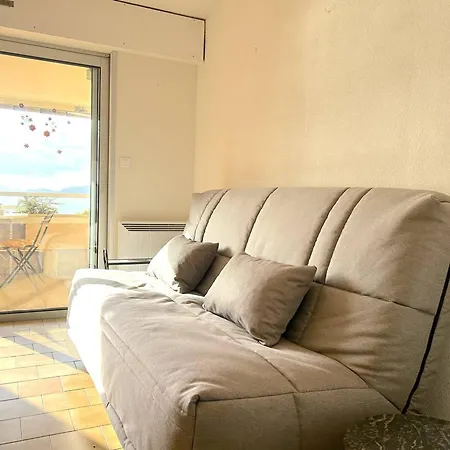 דירה 2 Pieces Au Lavandou Avec Parking Proche Plage, Terrasse Vue - Fr-1-251-843 לה לבאנדו